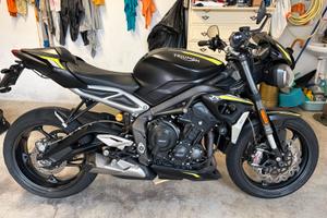 Triumph Street Triple RS