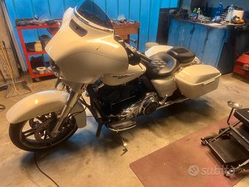 Harley-Davidson Street Glide C.V.O. - 2015