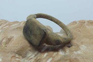 Antico anello romano , Ancient Roman ring