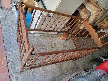 Culla di legno