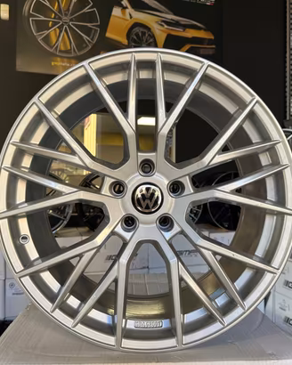 Cerchi NUOVI Volkswagen raggio 19 cod.98223