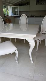 tavolo e sedie