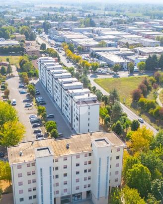 3 LOCALI A CASTELNUOVO RANGONE