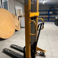 Carrello Elevatore Manuale