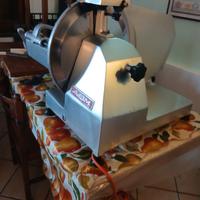 Affettatrice lama 370 monofase nuovo