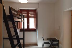 Monolocale arredato con soppalco a Quartu