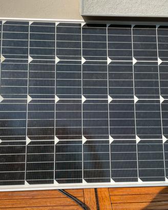 Panello solare e 2 batterie 110Ah