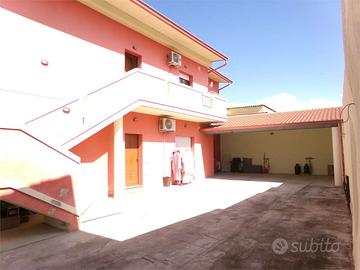 primo piano in bi familiare