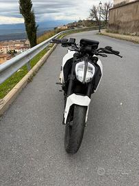 Ktm duke 125