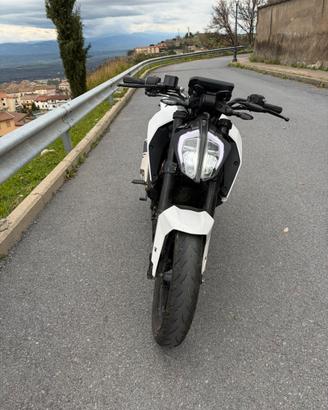 Ktm duke 125