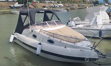 Barca cabinata AQUABAT BAHIA 20 con carrello