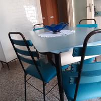 Tavolo vintage da cucina