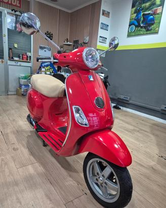 Piaggio Vespa 125 LX