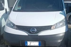 NISSAN NV200