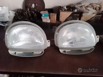 Fanali anteriori per Renault Clio