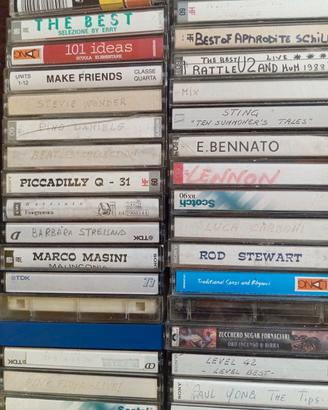 lotto 120 cassette musicali 