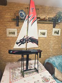 Barca a vela radiocomandata