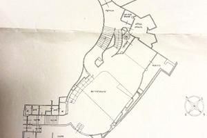 Cervinia locale commerciale ampio