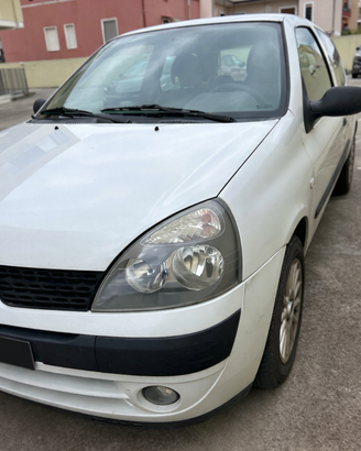 Renault Clio 1.2 Benzina — Distribuzione fatta