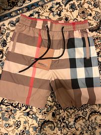 pantaloncini corti