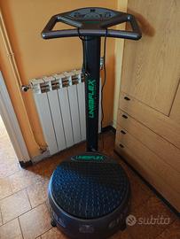 PEDANA VIBRANTE PER RASSODARE GAMBE E GLUTEI