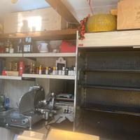 Attrezzatura per salumeria e gastronomia