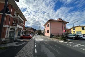 NEGOZIO A COGORNO