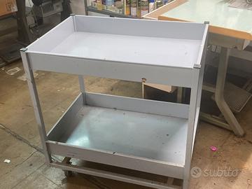 carrellino  con ruote in ferro 