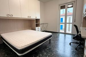 Ampia matrimoniale con balcone borgo roma, verona