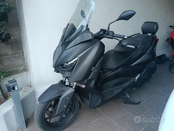 Yamaha xmax 300