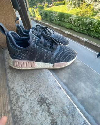 Scarpe Adidas NMD R1 Grigie Usate Taglia 41