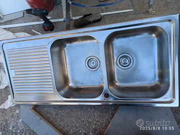 lavandino due vasche e gocciolatoio inox