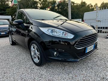 Ford Fiesta 1.4 5p. .- GPL .Garanzia