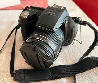 FujiFilm FinePix HS10