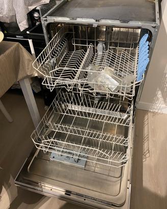 Lavastoviglie da Incasso INDESIT