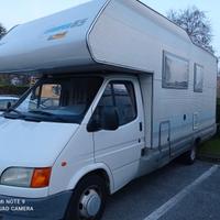 Camper mansardato