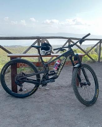 bici santacruz megatower 2025