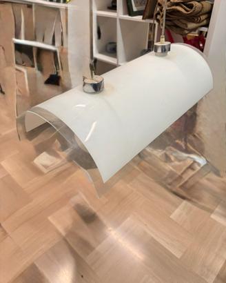 Lampada a sospensione in vetro curvato