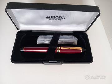 Penna stilografica Aurora B 11 F (bordeaux). Nuova