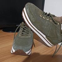 Scarpa molto bella e comoda.nr 37