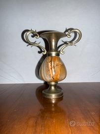 Vaso a urna vintage in miniatura