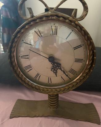 Orologio  Antico in ottobe movinento quarzo