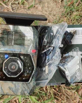 fototrappola 4k con pannello solare Nuova