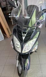 ✨ SYM Joyride 200 EVO – Eleganza e comfort 