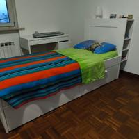 Letto con libreria e cassetti 90x200