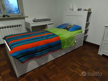 Letto con libreria e cassetti 90x200