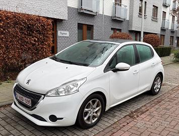 Peugeot 208 1.2 VTi 82cv - 2016 - Bianco - 4.500€
