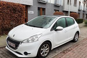 Peugeot 208 1.2 VTi 82cv - 2016 - Bianco - 4.500€