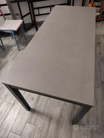 Tavolo allungabile 120/170 cm come nuovo