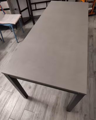 Tavolo allungabile 120/170 cm come nuovo